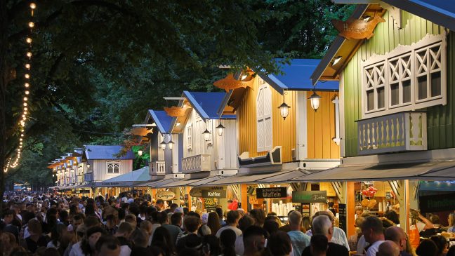Maschseefest-bunte-hauser